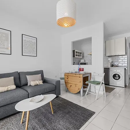 アパート Holyhome Casa Laurane *